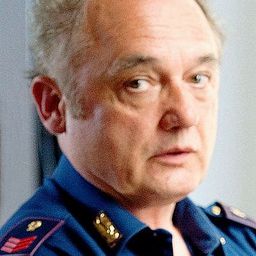 Dietmar Mössmer 飾演 Beta