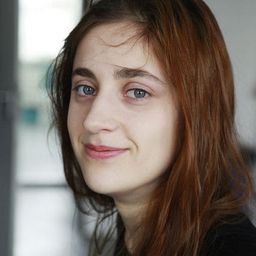 Gala Othero Winter - 睡王子的快樂傳說演員 飾演Stefania