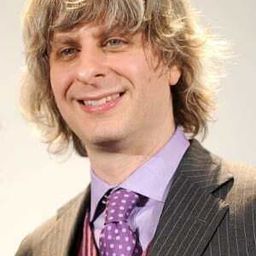 Mike Gordon 飾演 Self