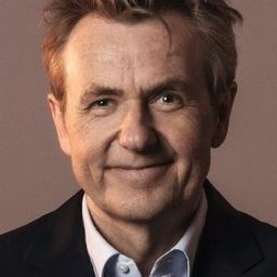 Fredrik Skavlan 飾演 Himself