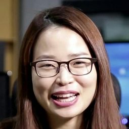 Moon Nam-Sook - 整容液演員 飾演Ye-ji's (voice)