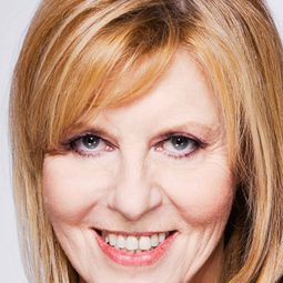 恩桃拉素 飾演 The Colonel