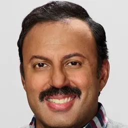 瑞茲莞·曼吉 - 公民演員 飾演Mo