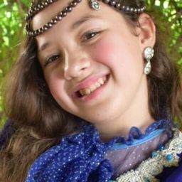 Maïssa Belaroussi 飾演 Norah 11 ans