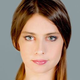 圖芭·恩瑟爾 飾演 Tuuba