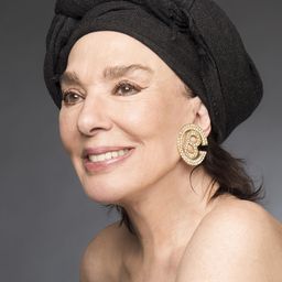 嘉絲娜波希絲 飾演 Mara Ordaz