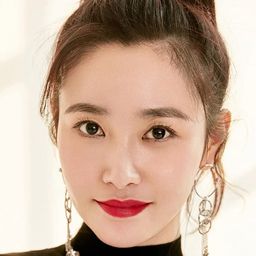 魏允熙 飾演 Fang Fang