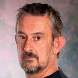 Kike Biguri - Hours of Light演員 飾演Sindo