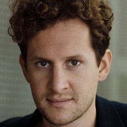 Moritz von Treuenfels - 說得出的秘密演員 飾演Sören