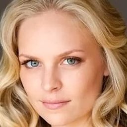 Trish Coren 飾演 Jessie Holden