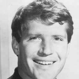 Christopher Connelly - Raiders of Atlantis演員 飾演Mike Ross