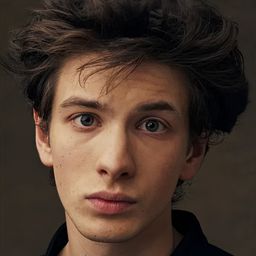 Mark Eydelstein 飾演 