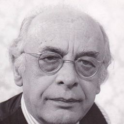 Karl-Georg Saebisch 飾演 Dr. Gribble