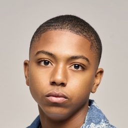 Thaddeus J. Mixson 飾演 Adonis Creed (15)