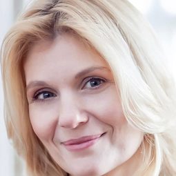 Alison Bartlett - Sesame Street's 50th Anniversary Celebration演員 飾演Gina