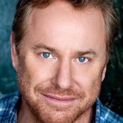 Jimmy Shubert - 偷天換日演員 飾演First Detective