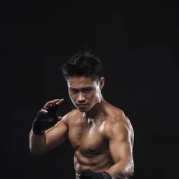 Le Zi-Long 飾演 Wong Lei