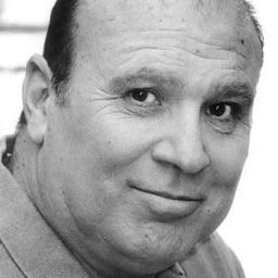 Randall Bosley - 精靈也瘋狂演員 飾演Foad