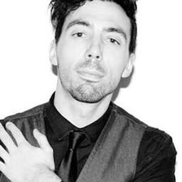 Eric Plamondon 飾演 Gaspard