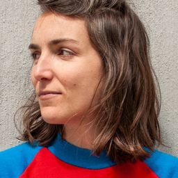 Amélie Bonnin - 突然離去導演