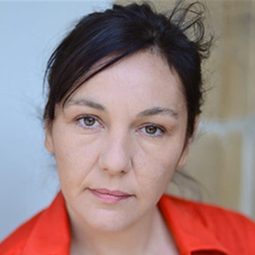 Marie Gili-Pierre - Water Lilies演員 飾演La caissière