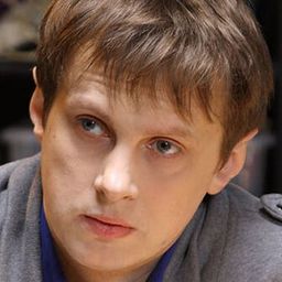 Andrey Feskov 飾演 Vitaliy Evgenyevich