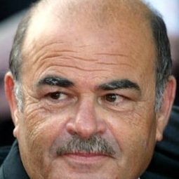 Jean Benguigui 飾演 Samuel