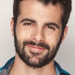 Ben Rovner 飾演 Ben