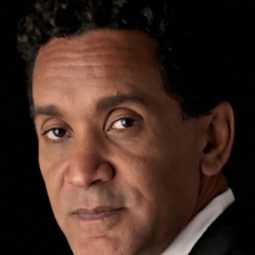 狄亞哥·阿隆索 飾演 Togo