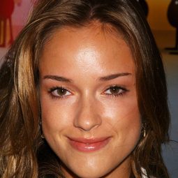 Alicja Bachleda-Curuś - Heart Over Head演員 飾演Wanda