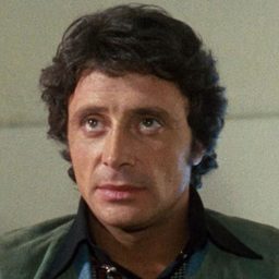 Francis Lemonnier 飾演 Pablo