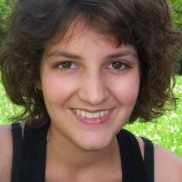 Gabrielle Lopes Benites - 茉莉人生演員 飾演Young Marjane (voice)