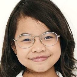 Annika Co 飾演 Kid