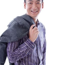 王千友 飾演 Yang Sishan