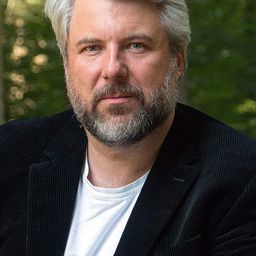 Dieter Fischer 飾演 German Foreman