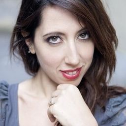 Giulia Greco 飾演 2a Smandrappata