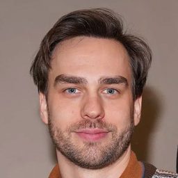 Ondřej Rychlý 飾演 Princ Zlatoslav (voice)