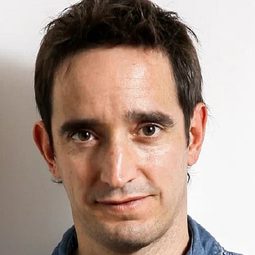 Nicolás Saavedra 飾演 Bruno