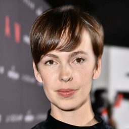 布蘭妮·艾倫 飾演 Bonnie