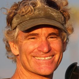 Robert Poole 飾演 Self