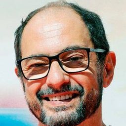 侯爾帝·桑切斯 - 聖血演員 飾演Fernando