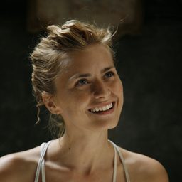 Maria Popistașu 飾演 Maria