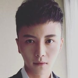 陳雨成 飾演 Feng