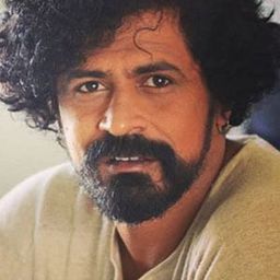 Jayesh More 飾演 Manikchand