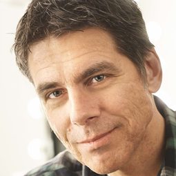 Mikael Tornving 飾演 Patrik Agrell