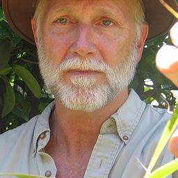 Robert Fleet 飾演 Marvin Heemeyer