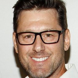 Ari Cohen 飾演 Mr. Berkowitz