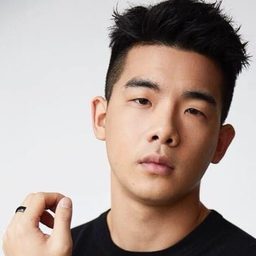 胡瑋傑	 飾演 Zhai Nan