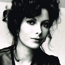 Susana Kamini - To Kill a Stranger演員 飾演Esbietha