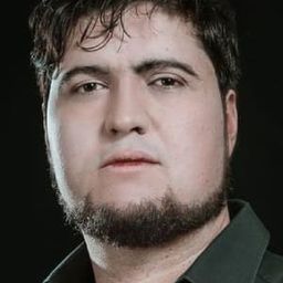 費南多·波尼亞 飾演 Freddy